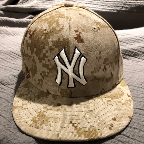 Yankees Marine Camo Fitted Hat 